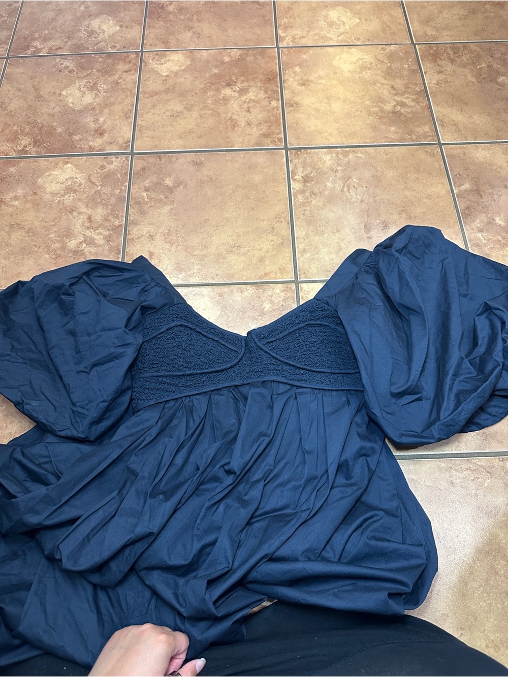 Piper & Scoot Navy Puff-Sleeve Midi Dress with Smocked Bodice - L - Picture 4 of 4